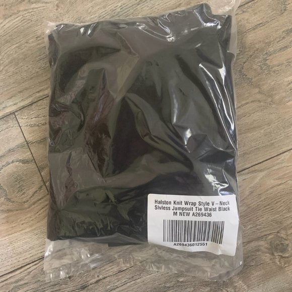 NWT H BY HALSTON WRAP‎ V-NECK TIE WAIST JUMPSUIT - Picture 15 of 15